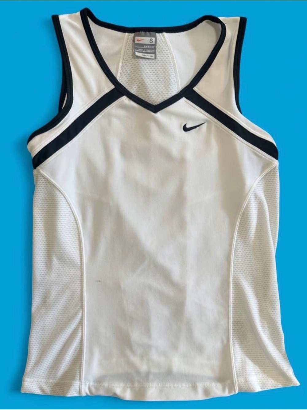 ✨ Y2K Vintage 2008 Nike Tennis Border Tank Top ✨size small